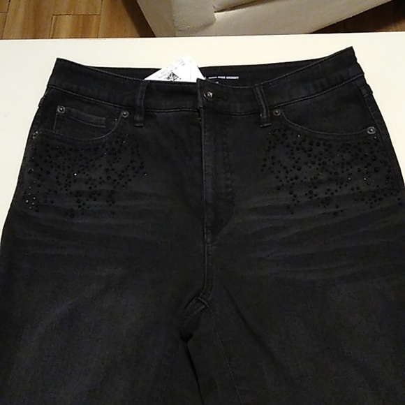New INC high rise black denim with small black stone details on the front - Picture 2 of 14